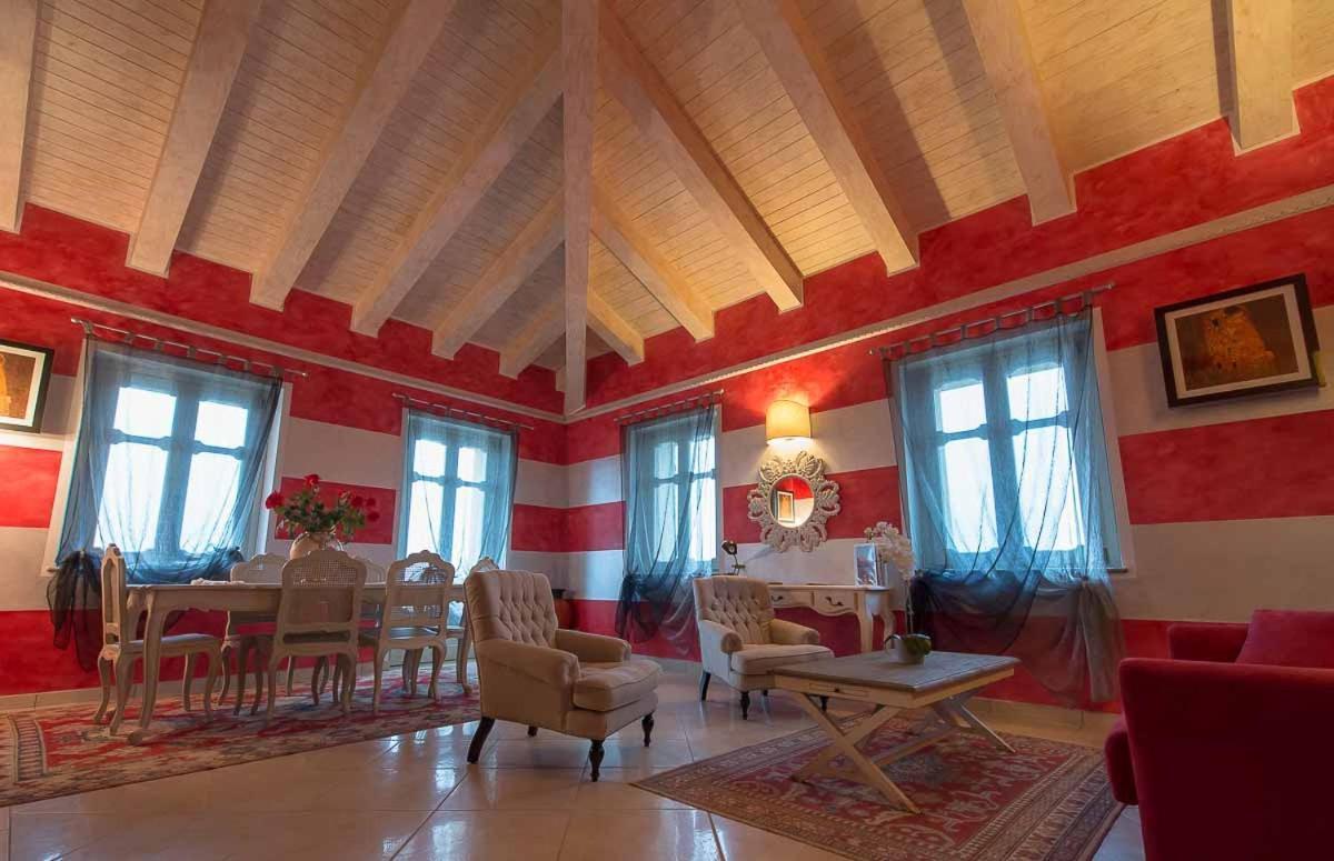 Villa Morneto Vignale Monferrato Bagian luar foto